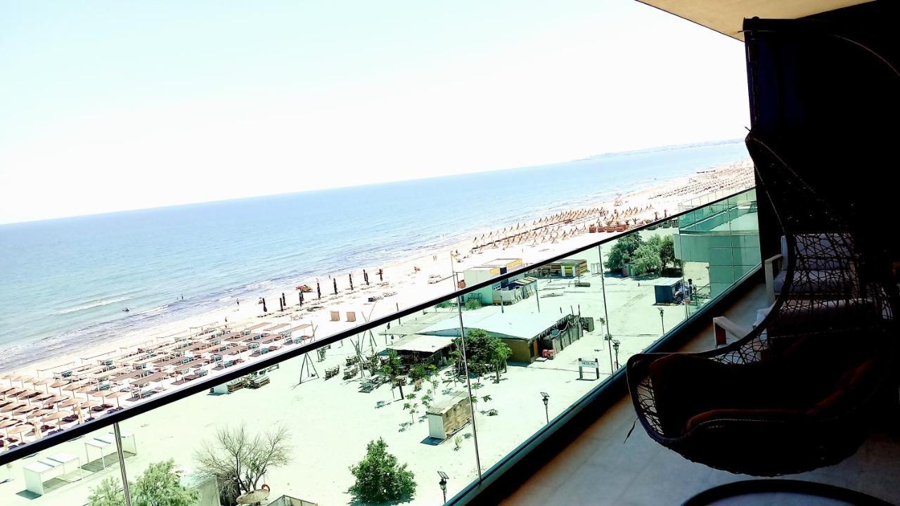 Luxury Promenada Apartment - Frontal Beachfront Mamaia Nord Năvodari Extérieur photo